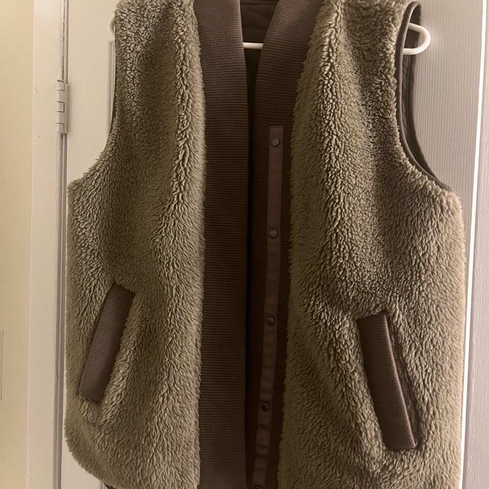 Reversible  Sherpa Vest